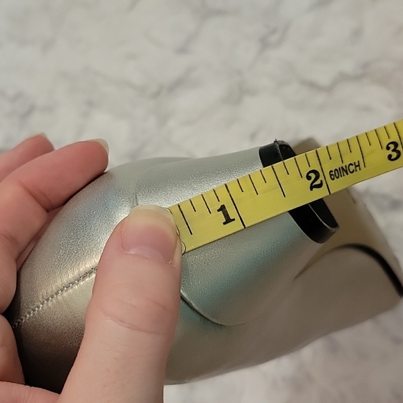 Soft Style Silver Heels, Women's Size 10M, Great Condition! - Picture 11 of 11